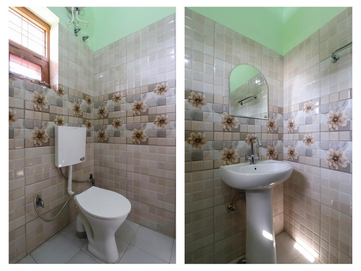 Oyo 84661 Lakshmi Home Stay Jhajra Bagian luar foto